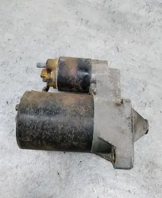 Renault Clio II Starter motor CS1057
