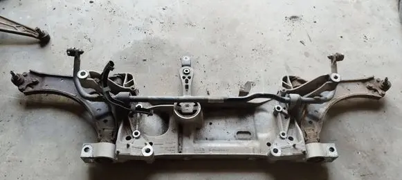 Volkswagen Golf V Front subframe 1k0199369g