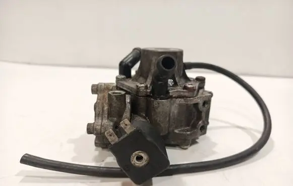 Mercedes-Benz S W220 LP gas reducer 67R010951