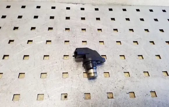 Toyota Corolla E120 E130 Camshaft position sensor 0281002406