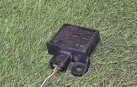 Volkswagen Touareg II Tire pressure sensor 7PP907283 053300501400