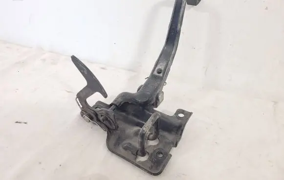 Audi A4 S4 B6 8E 8H Engine bonnet/hood lock/catch 8E0823480D