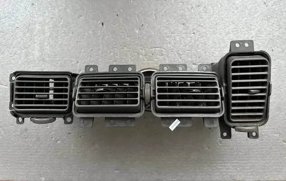 Nissan Patrol Y61 Dash center air vent grill 68750VB000 68760VB000 68761VB000