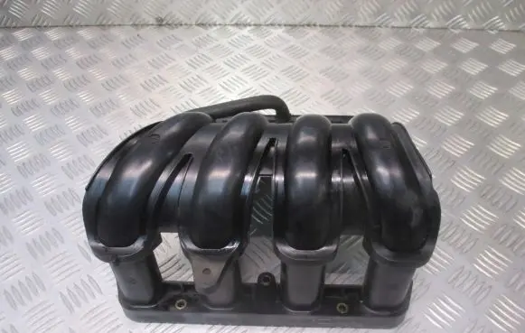 Nissan Micra Intake manifold