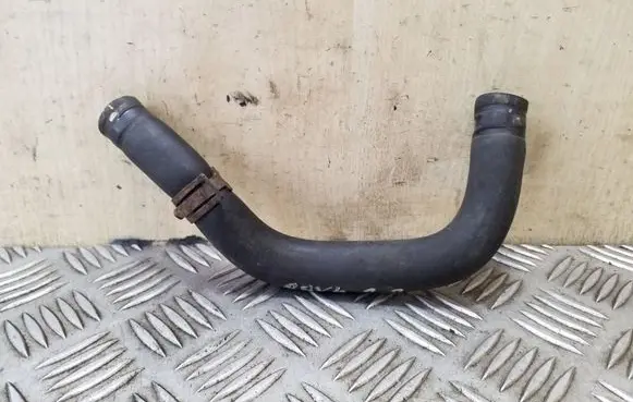 Toyota RAV 4 (XA30) Engine coolant pipe/hose