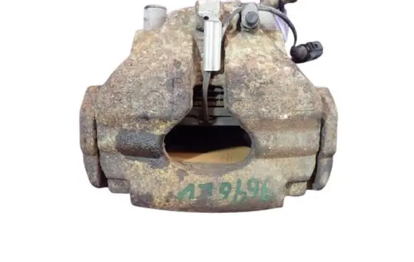 Volkswagen Touareg I Front brake caliper 