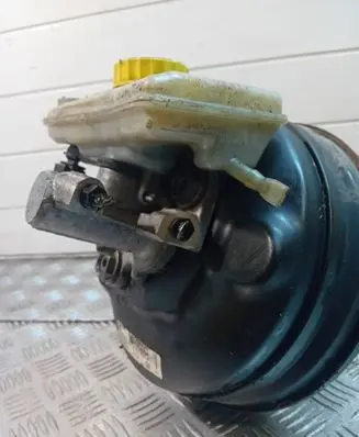 Master brake cylinder