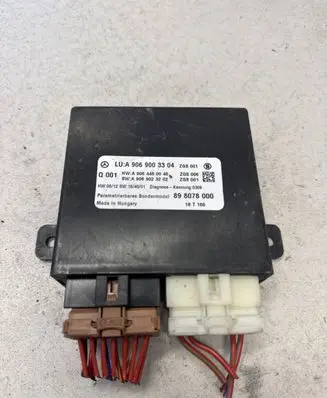 Mercedes-Benz Sprinter W906 Airbag control unit/module a9069003304