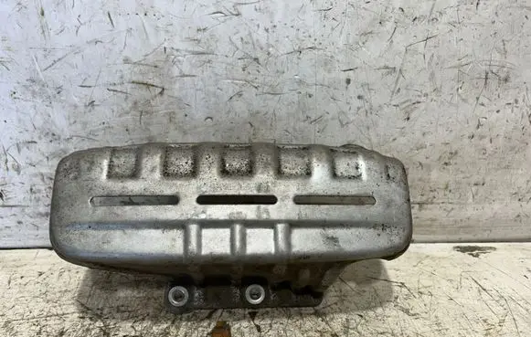 Volkswagen Golf V Heat shield in engine bay 03C253041
