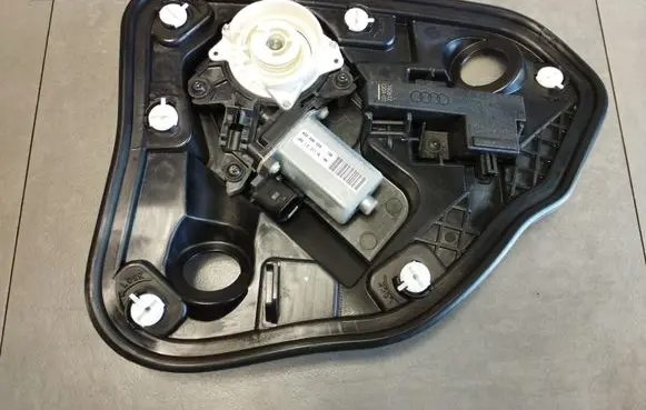 Audi A7 S7 4G Rear door soft close latching motor 4G8839004