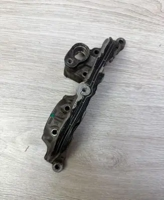 Dodge Nitro Camshaft holder 90522088F