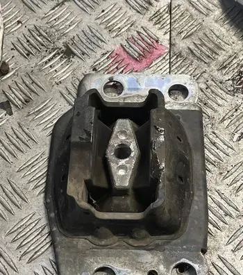 Ford S-MAX Engine mount bracket 6G917M1218C