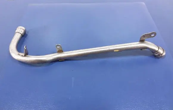 Audi A8 S8 D4 4H Engine coolant pipe/hose 06E131831S