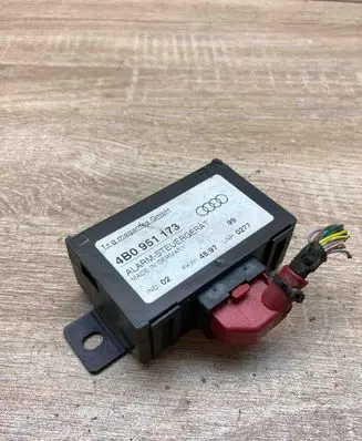 Audi A6 S6 C5 4B Alarm control unit/module 4B0951173
