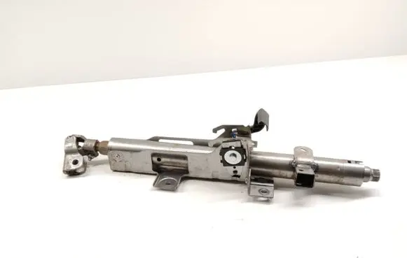 Nissan NV400 Steering wheel axle