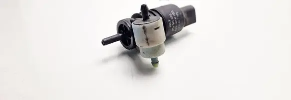 Audi A6 S6 C5 4B Windscreen/windshield washer pump 1J6955651