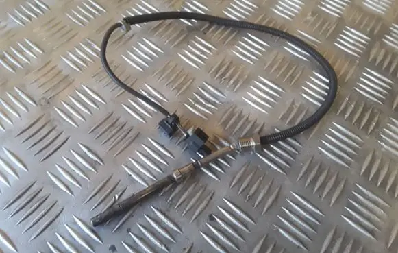 Mercedes-Benz Sprinter W906 Exhaust gas temperature sensor A0009058804