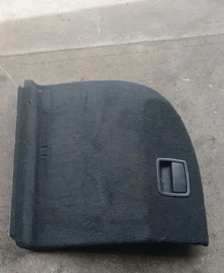 Trunk/boot side trim panel