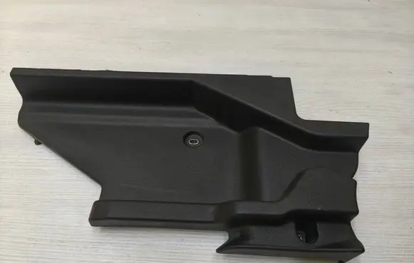 Audi Q2 - Parcel shelf load cover mount bracket 81A863424