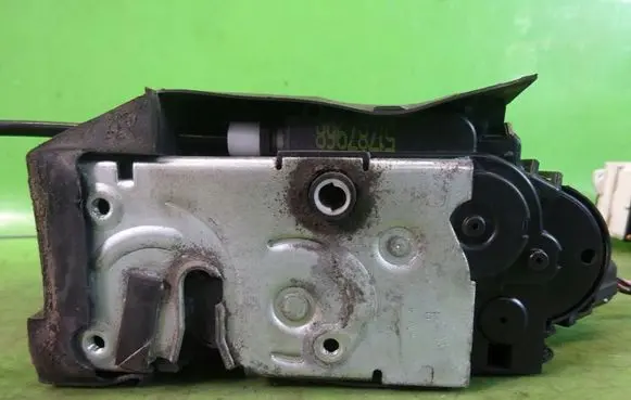 Fiat Croma Front door lock 51787968