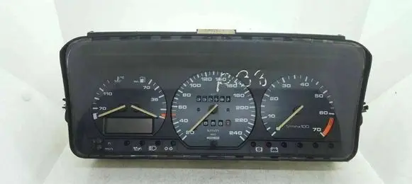 Volkswagen PASSAT B3 Speedometer (instrument cluster) 357919033d