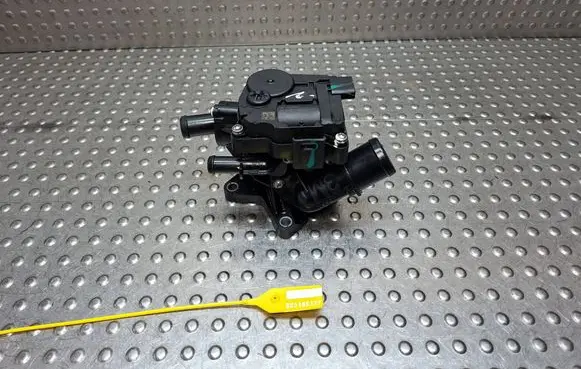 KIA Stonic Thermostat housing S25165127 063540154
