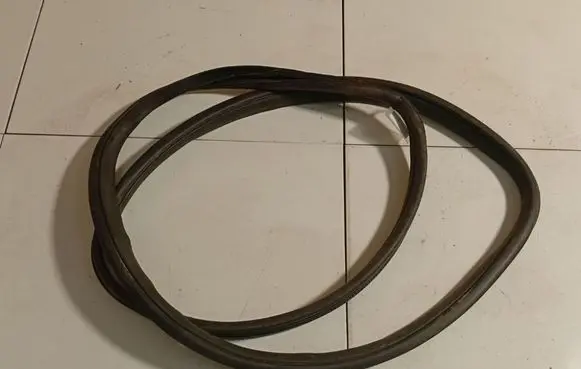 Jaguar X-Type Rubber seal rear door 