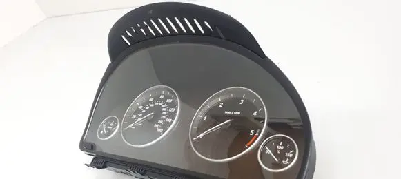 Speedometer (instrument cluster)