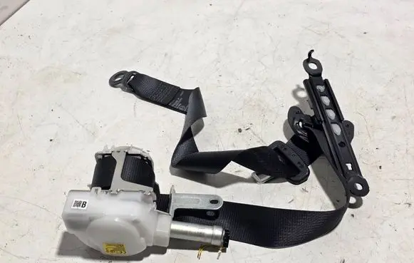 Toyota Corolla E210 E21 Front seatbelt 7P4200P 062898 069780