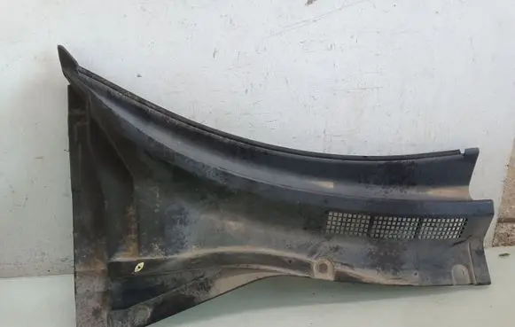Nissan X-Trail T30 Wiper trim 668628H900