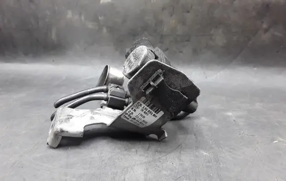 Volkswagen PASSAT B7 Valve vacuum 03L131051BH 03L131051