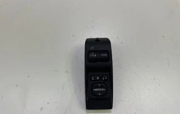 Subaru Impreza III Wing mirror switch