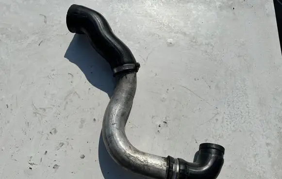 BMW X5 E53 Intercooler hose/pipe 7786530