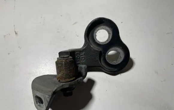 Ford Grand C-MAX Front door lower hinge 