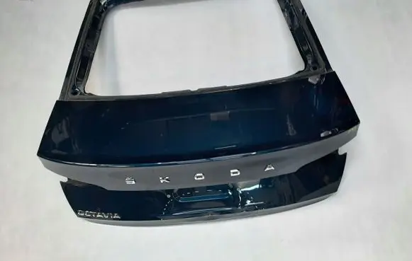 Skoda Octavia Mk4 Tailgate/trunk/boot lid 5e3