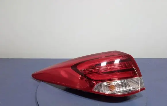 Hyundai i40 Rear/tail lights 92401-3Z5