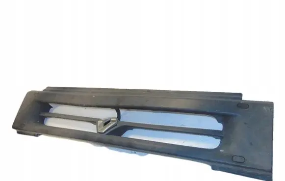 Renault Master I Front bumper upper radiator grill