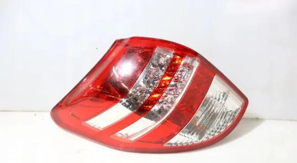 Toyota RAV 4 (XA30) Rear/tail lights