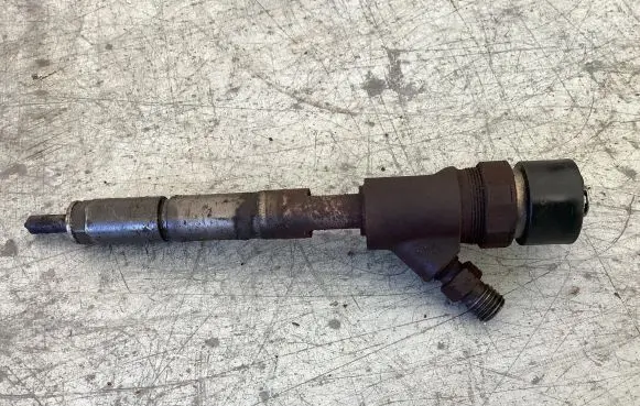 Toyota Corolla E120 E130 Fuel injector 0445110 2367033040 021F9B90B0
