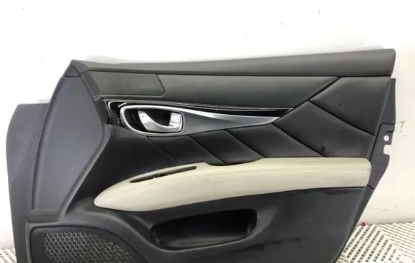Infiniti Q70 Y51 Front door card panel trim
