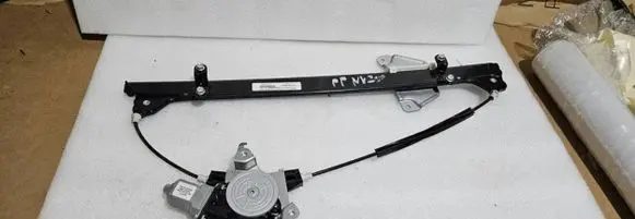 Nissan NV200 Front door electric window regulator 80730BJ30A WR07295