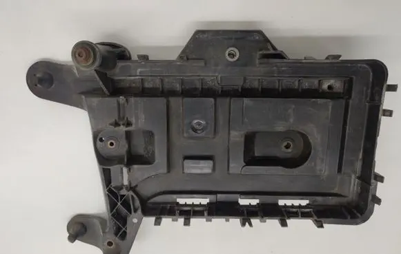 Volkswagen PASSAT B6 Battery tray 1K0915333H 1K0915333C