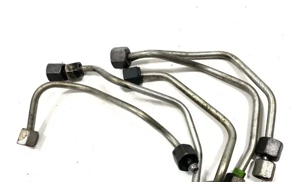 Citroen C4 II Fuel injector supply line/pipe 
