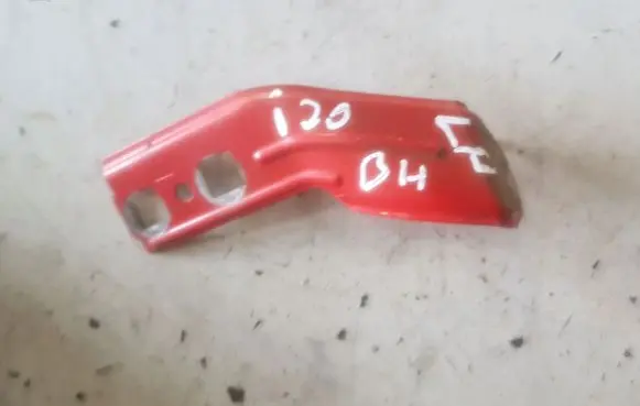 Hyundai i20 (PB PBT) Fender mounting bracket