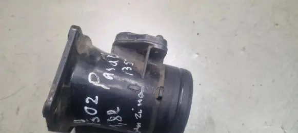 Volkswagen PASSAT B5 Mass air flow meter AFH6010B 058133471