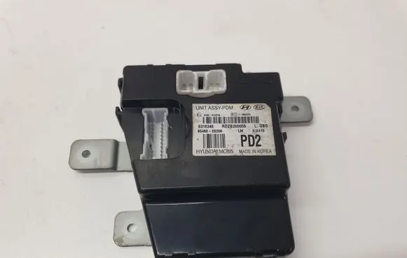 Hyundai ix35 Voltage converter/converter module 6316346 954602S200