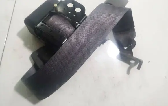 Volvo S60 Front seatbelt 