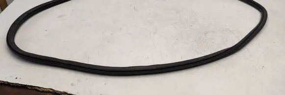 Volkswagen Golf VII Rear door rubber seal (on body) 5G9867913