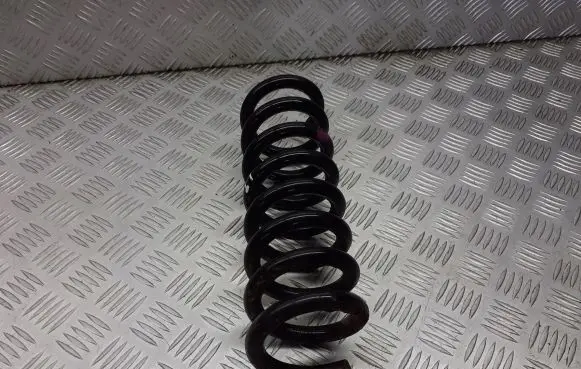 Mercedes-Benz C W204 Rear coil spring