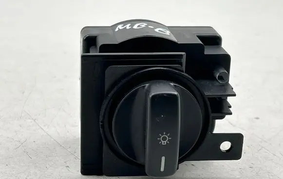 Mercedes-Benz B W245 Light switch 1695452704 1223486 32221101